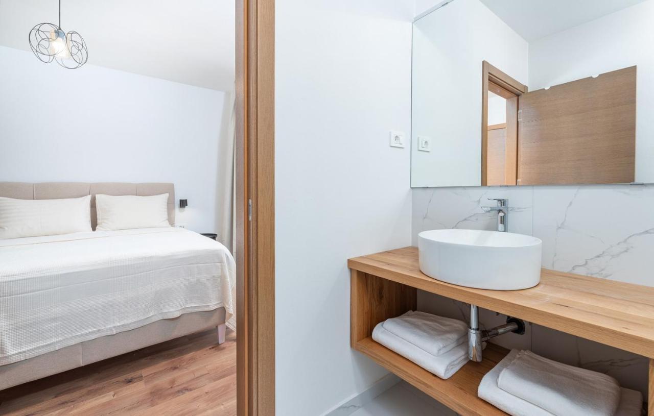 Nia With Private Pool * Umag